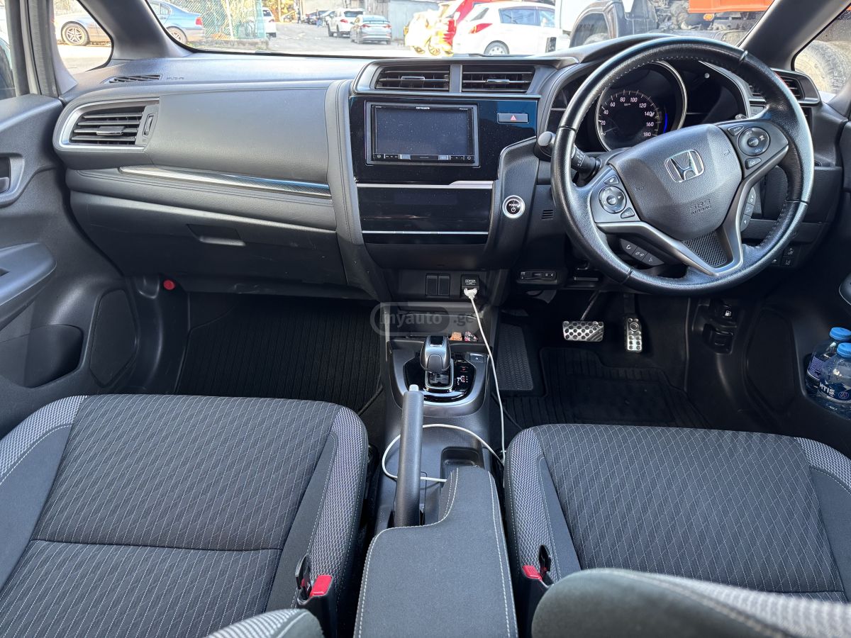 Honda FIT - фото 10