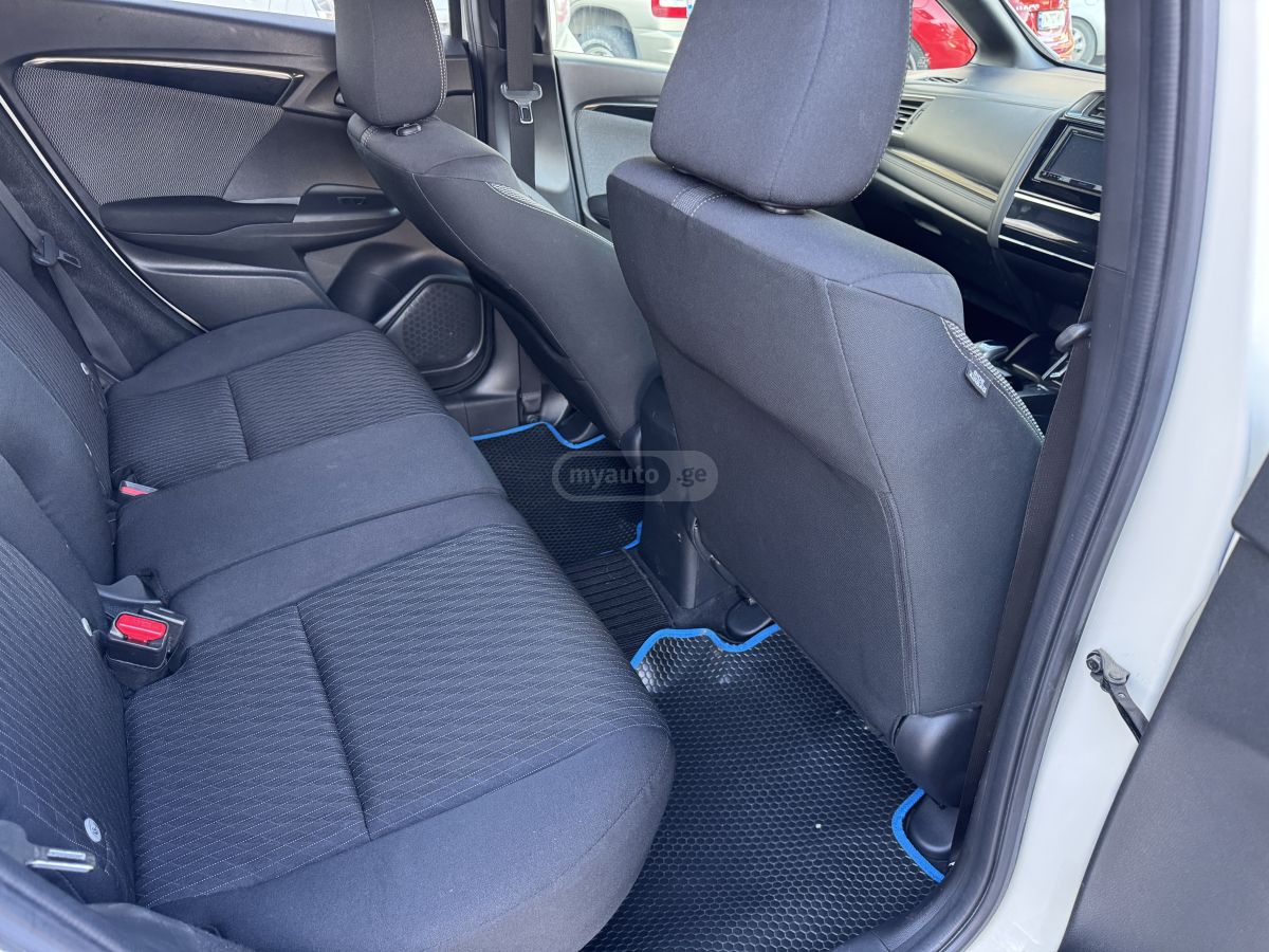 Honda FIT - фото 12