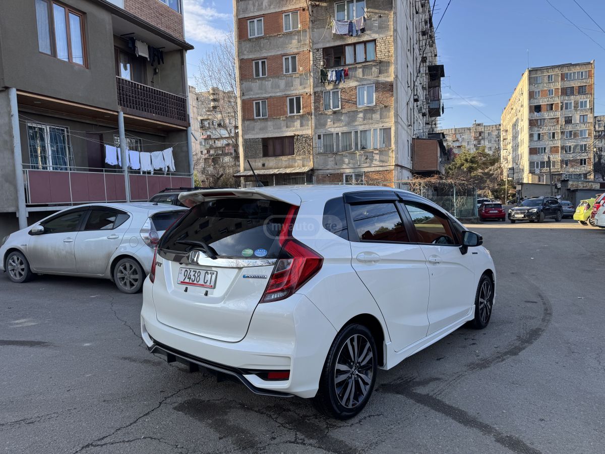 Honda FIT - фото 4