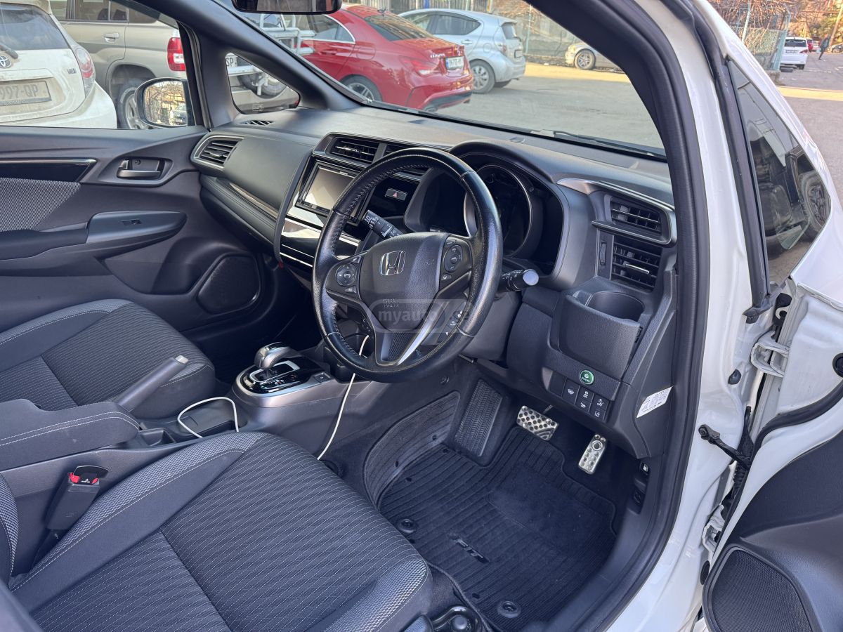 Honda FIT - фото 9