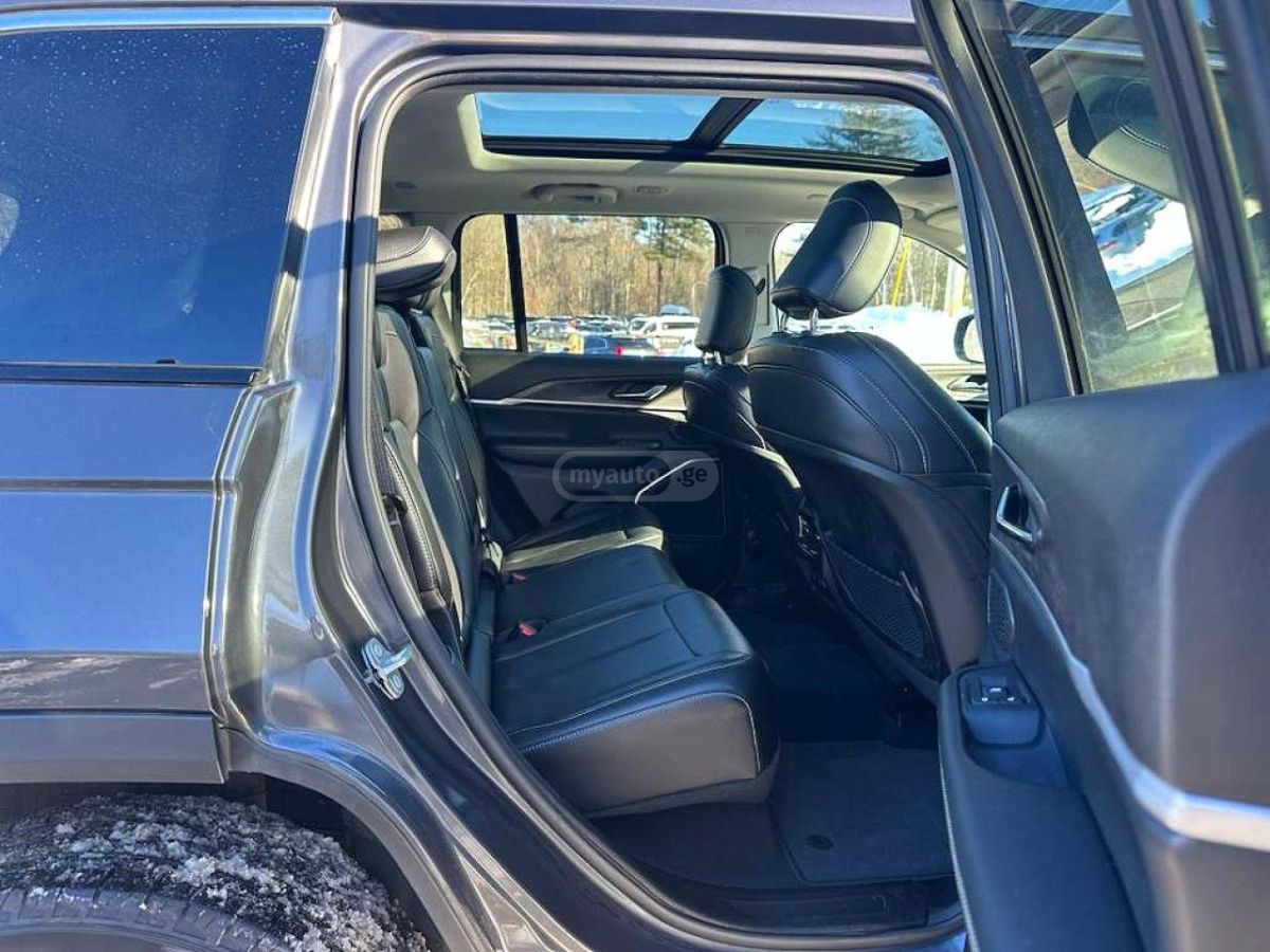 Jeep Grand Cherokee - фото 6