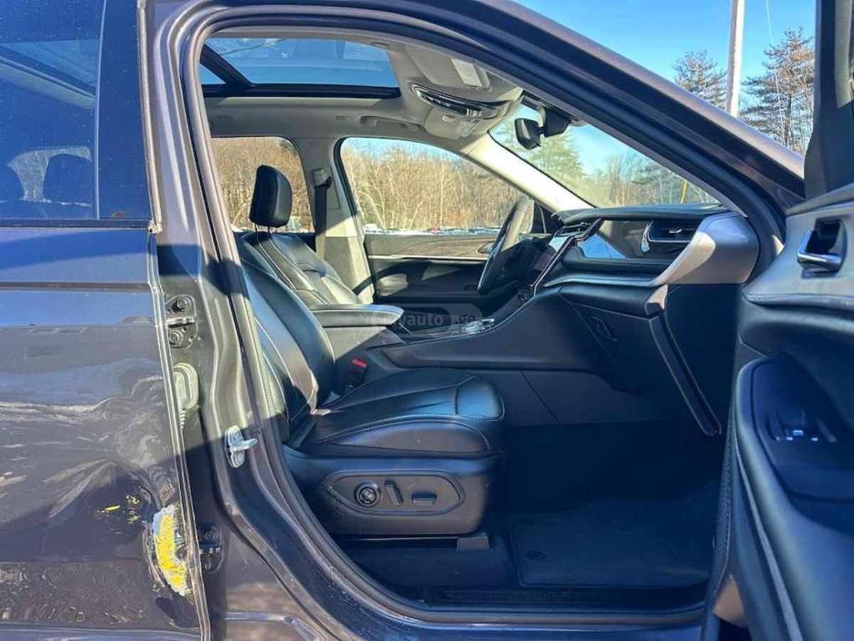 Jeep Grand Cherokee - фото 7