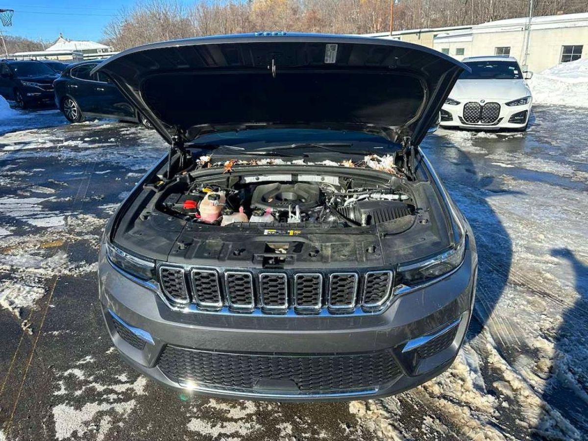 Jeep Grand Cherokee - фото 9