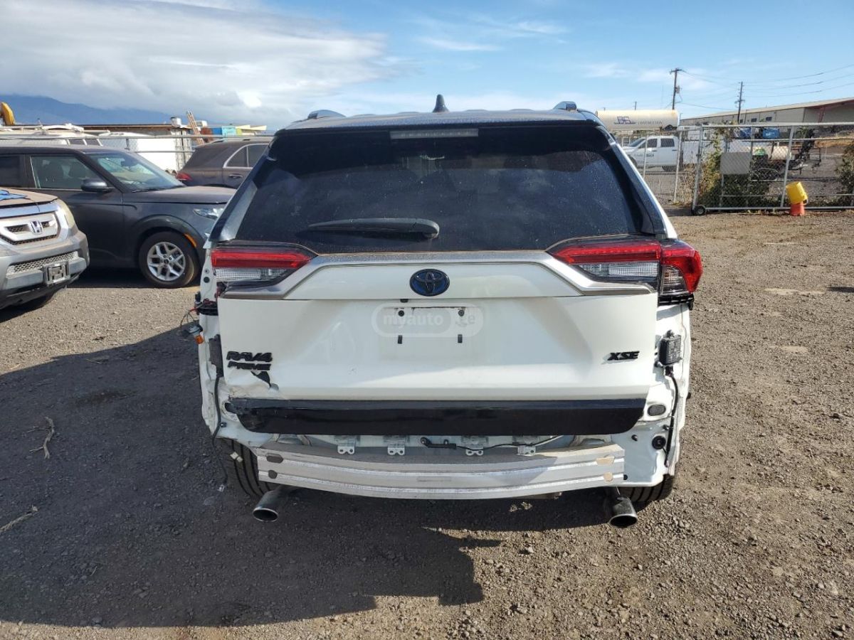 Toyota RAV 4 - фото 6