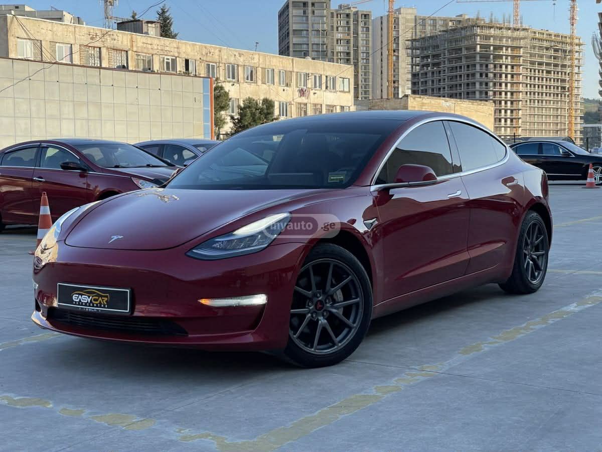 Tesla Model 3 - фото 3