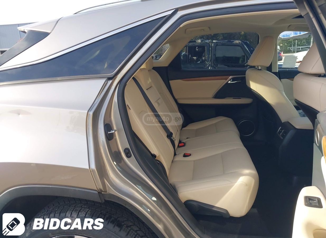 Lexus Base 4dr All-Wheel Drive Autom — миниатюра 6