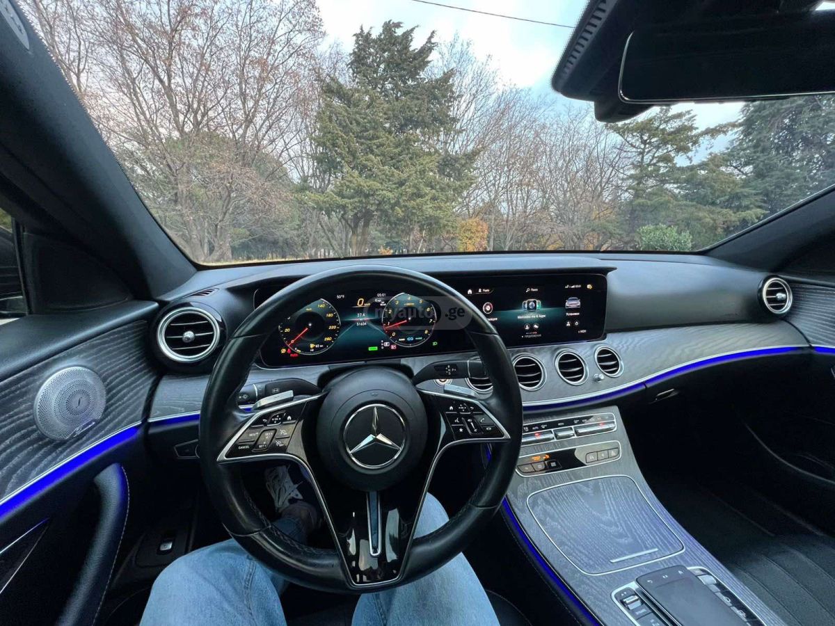 Mercedes-Benz E 450 2021 — миниатюра 12