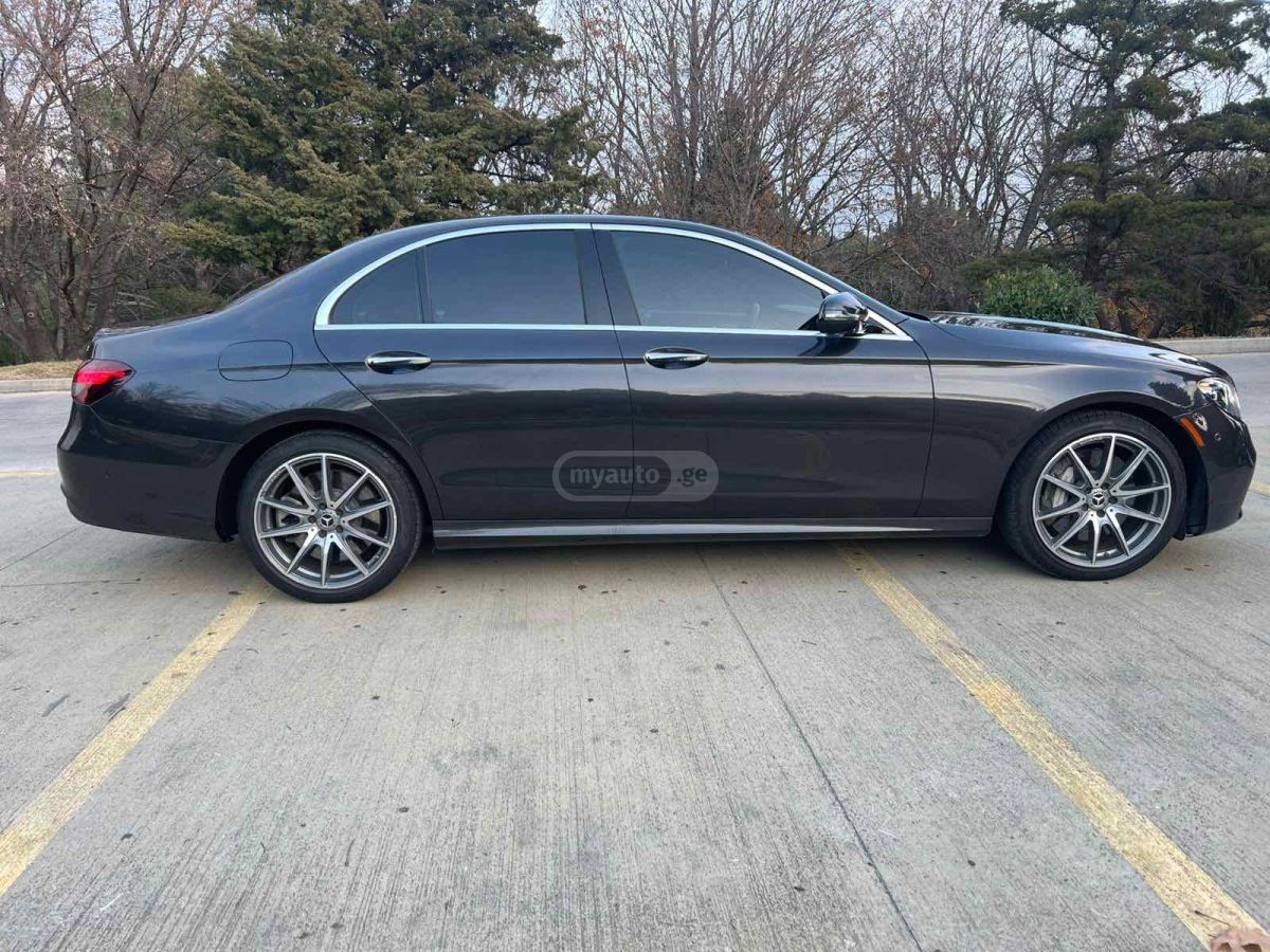 Mercedes-Benz E 450 2021 — миниатюра 3
