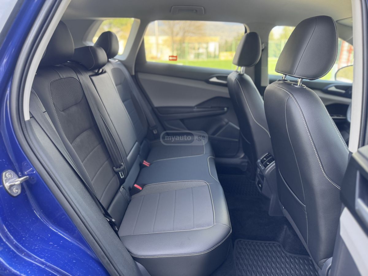 Volkswagen Taos - фото 8