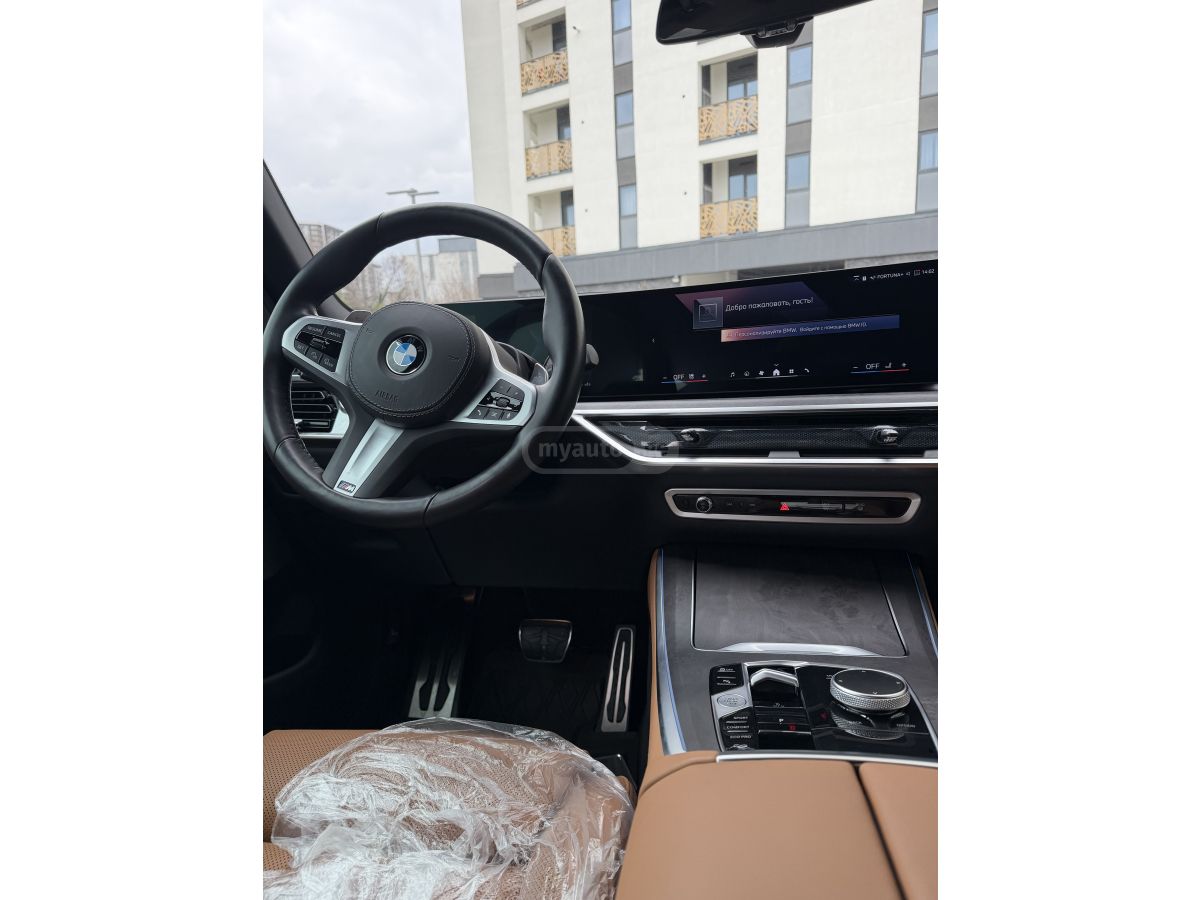 BMW xDrive40i 4dr All-Wheel Drive — миниатюра 14