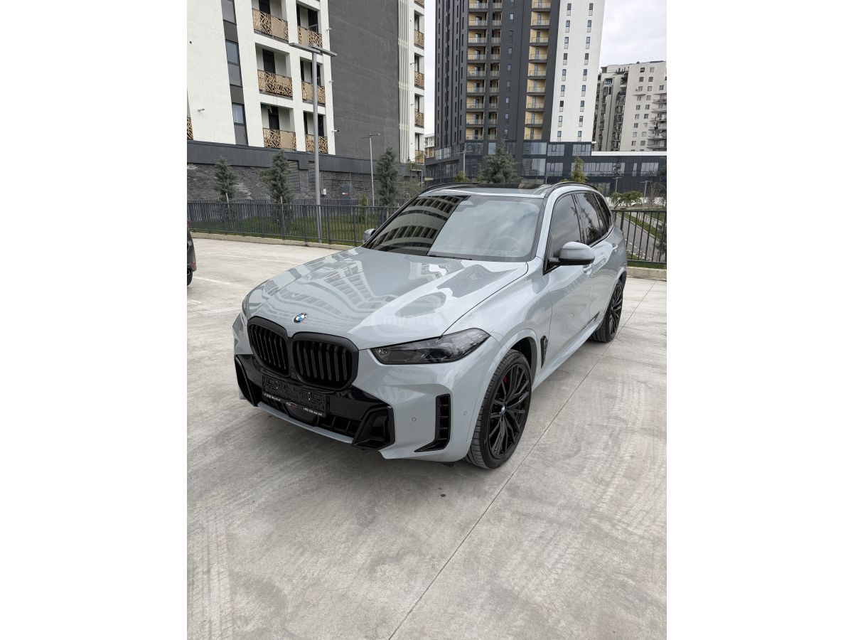 BMW xDrive40i 4dr All-Wheel Drive — миниатюра 2