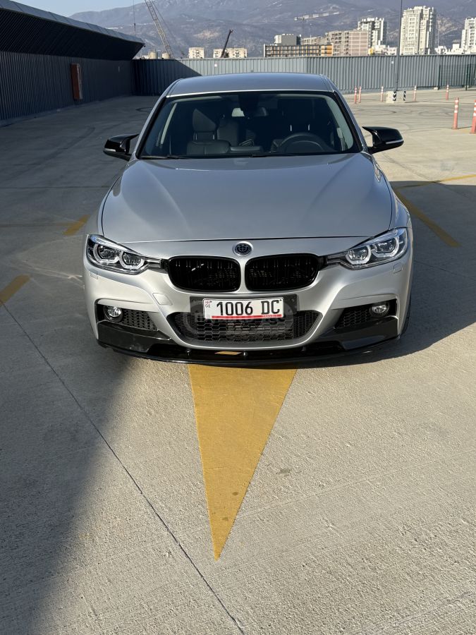 BMW 320 - фото 2