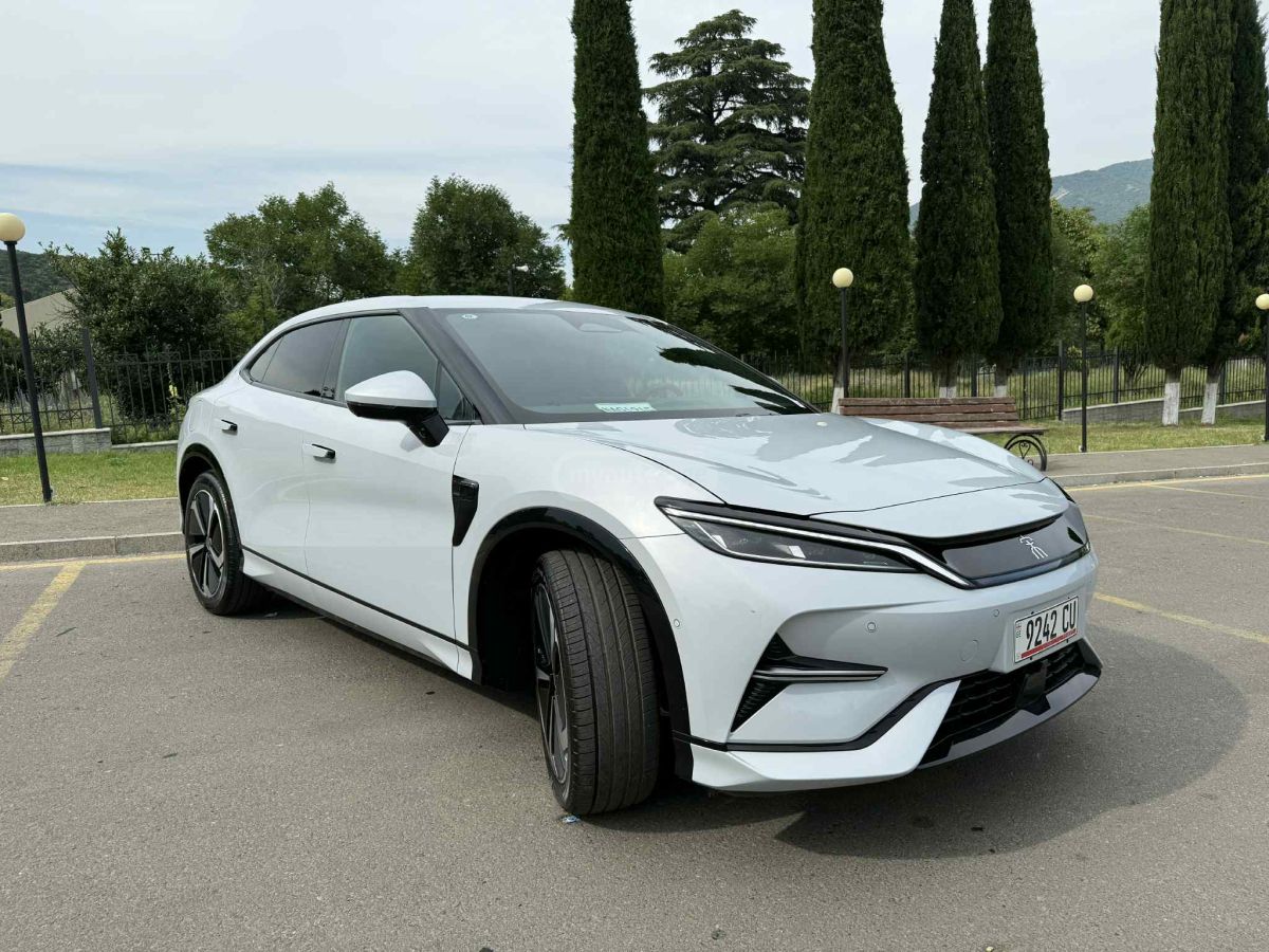 BYD Song L 