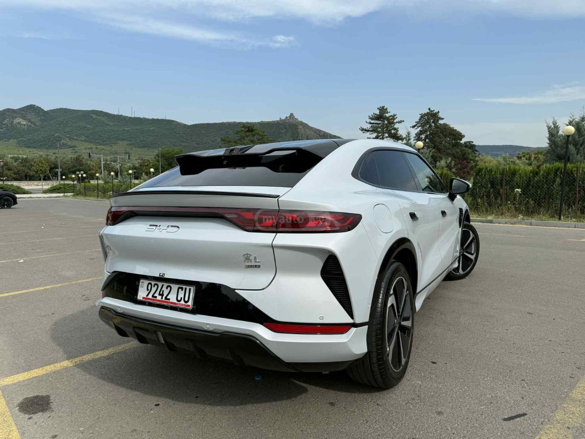 BYD Song L 
