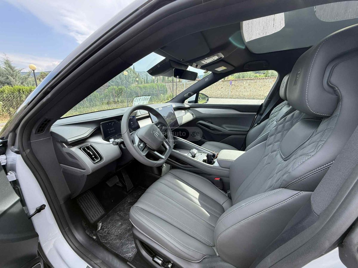 BYD Song L 