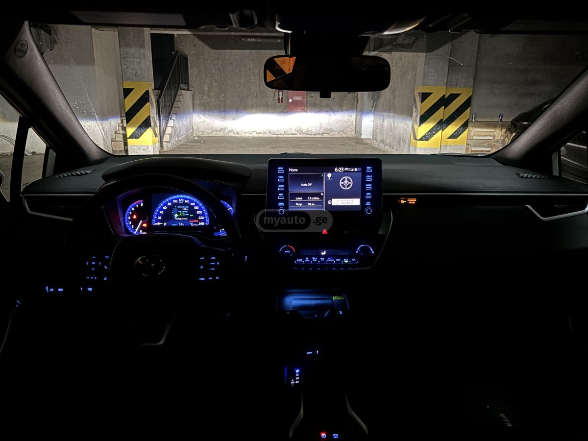 Toyota Corolla - фото 3