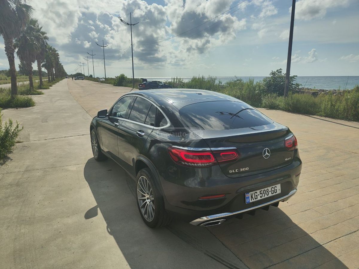 Mercedes-Benz GLC 300 Coupe - фото 1