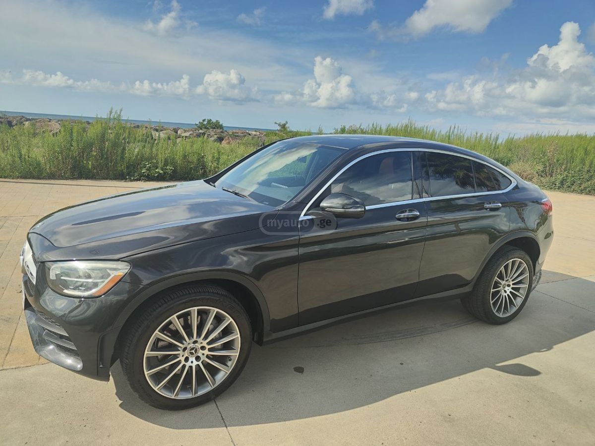 Mercedes-Benz GLC 300 Coupe - фото 3