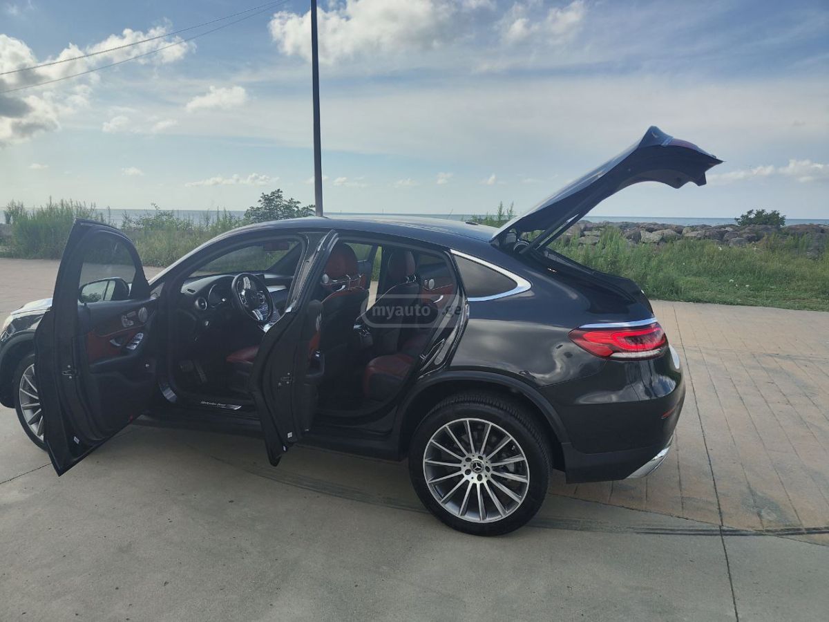 Mercedes-Benz GLC 300 Coupe - фото 8