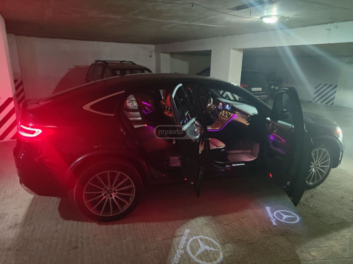 Mercedes-Benz GLC 300 Coupe - фото 9