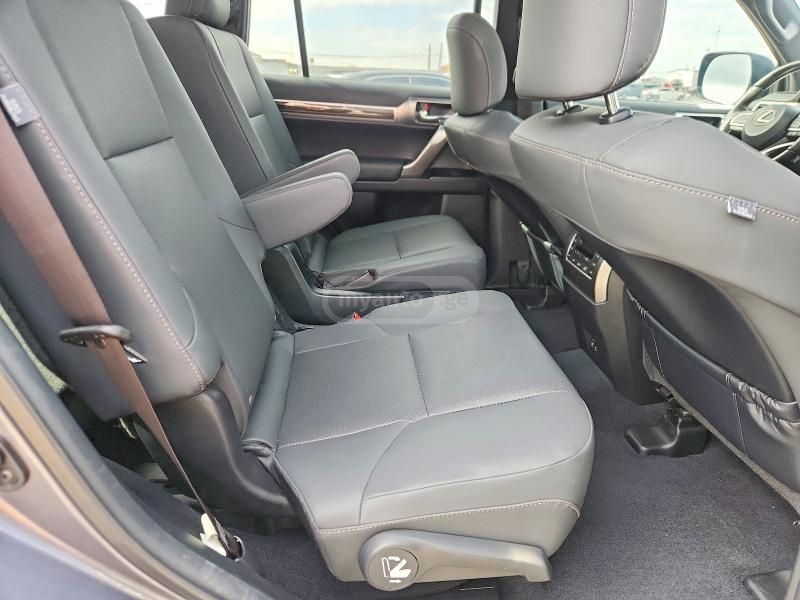 Lexus Base 4dr 4x4 Automatic — миниатюра 8