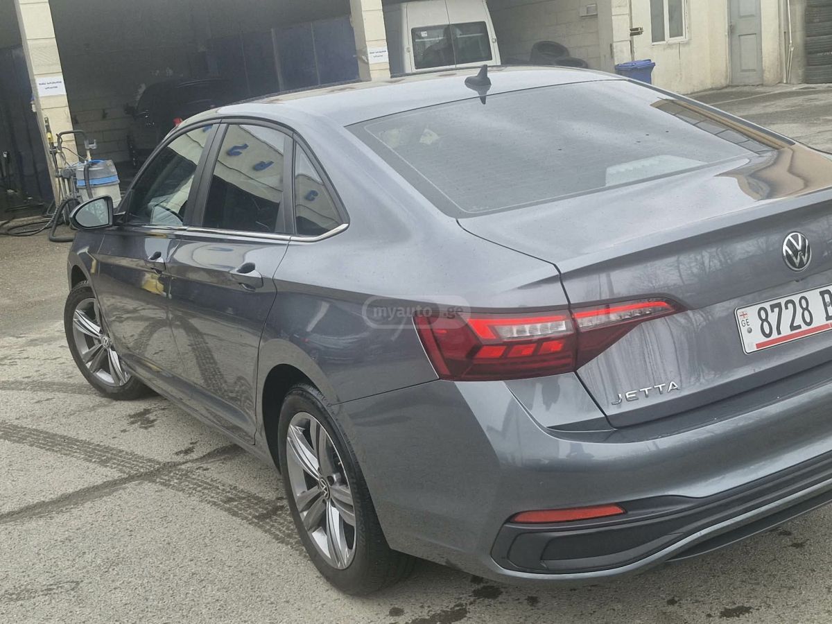 Volkswagen Jetta - фото 7