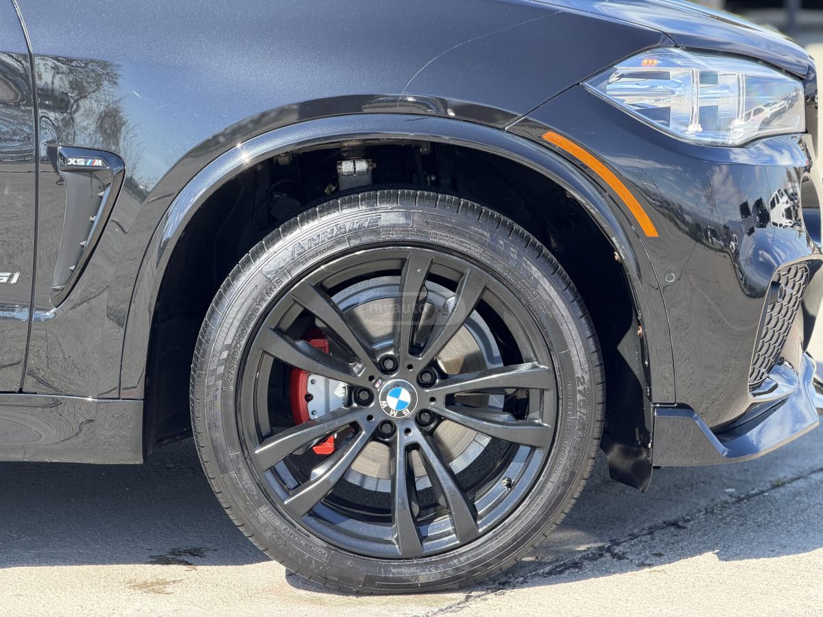 BMW X5 - фото 15