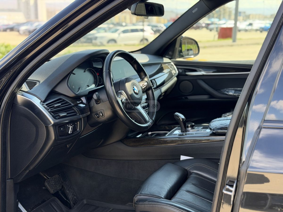 BMW X5 - фото 7