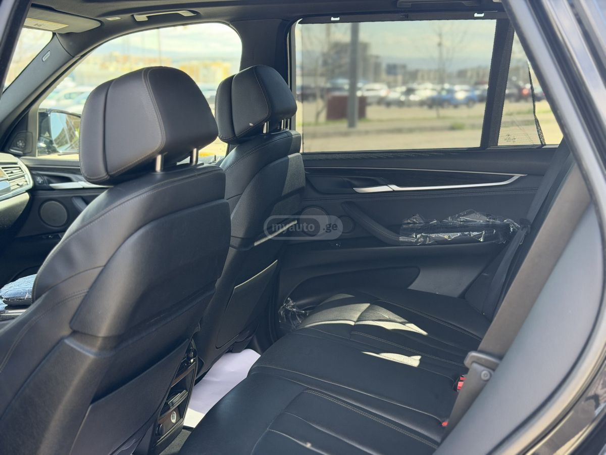 BMW X5 - фото 8