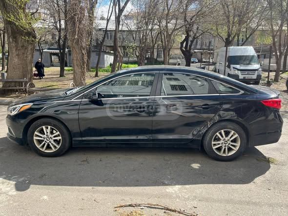 Hyundai Sonata - фото 1