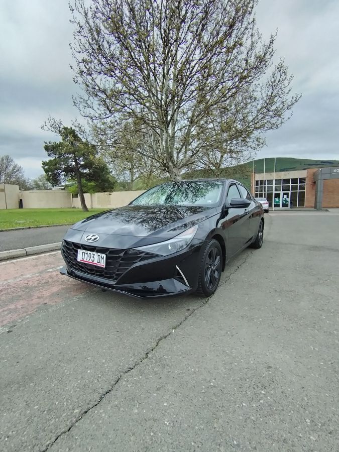 Hyundai Elantra - фото 4