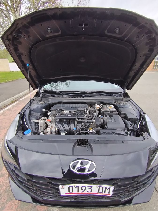 Hyundai Elantra - фото 8