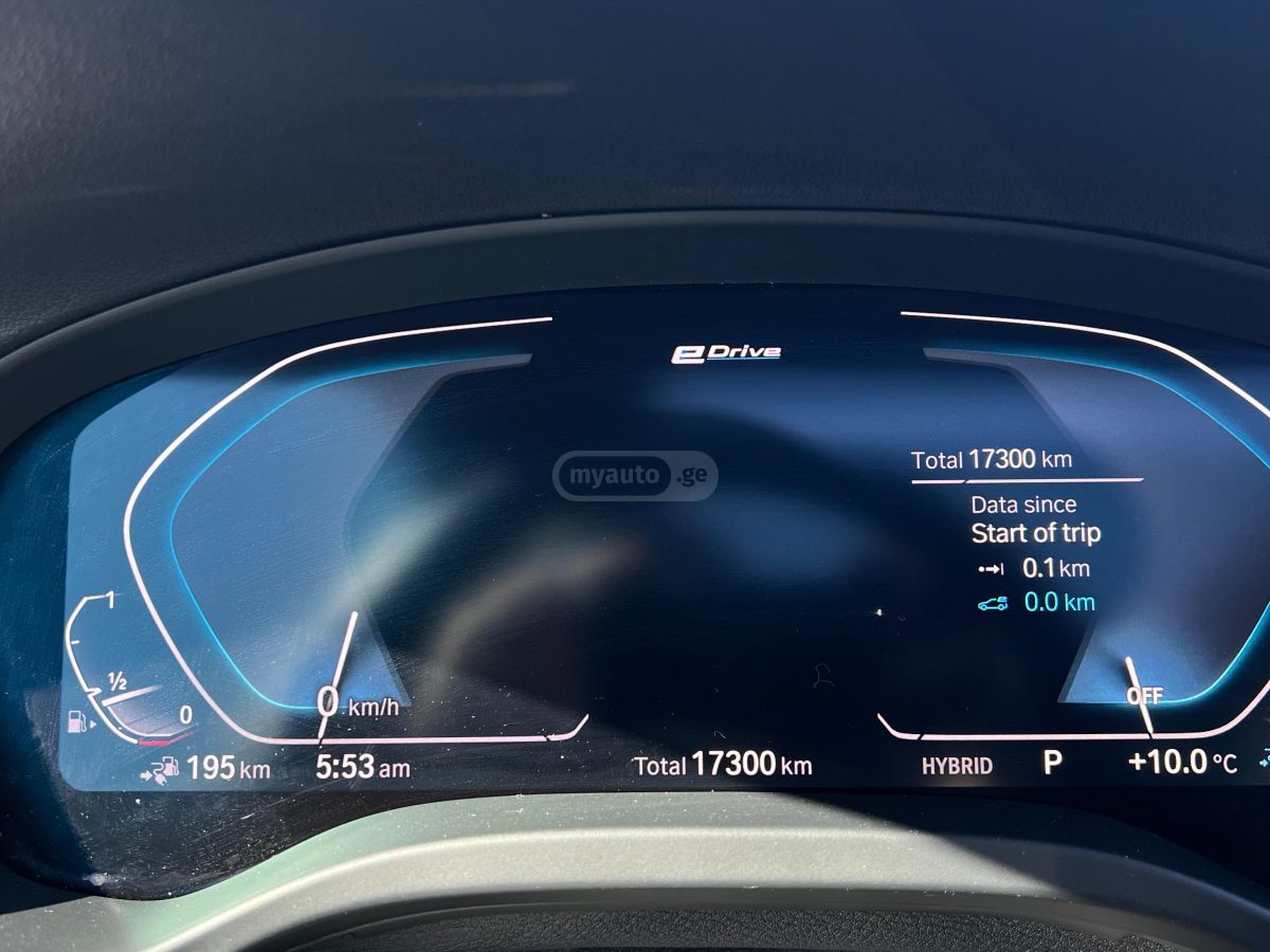 BMW Plugin hybrid — миниатюра 10