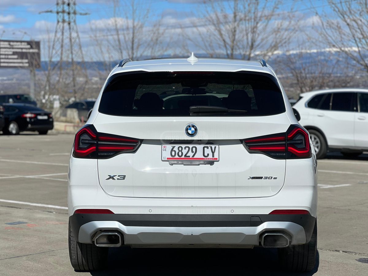 BMW Plugin hybrid — миниатюра 3