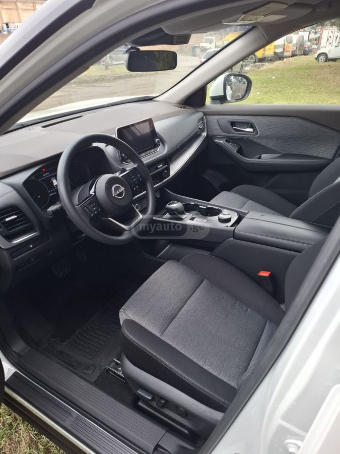 Nissan Rogue - фото 12