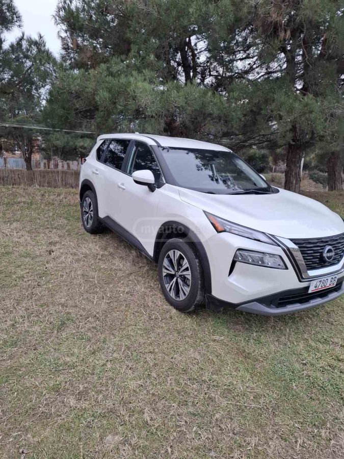 Nissan Rogue - фото 4