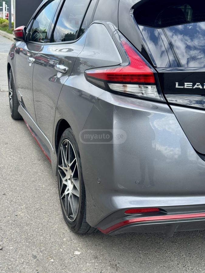 Nissan Leaf - фото 12