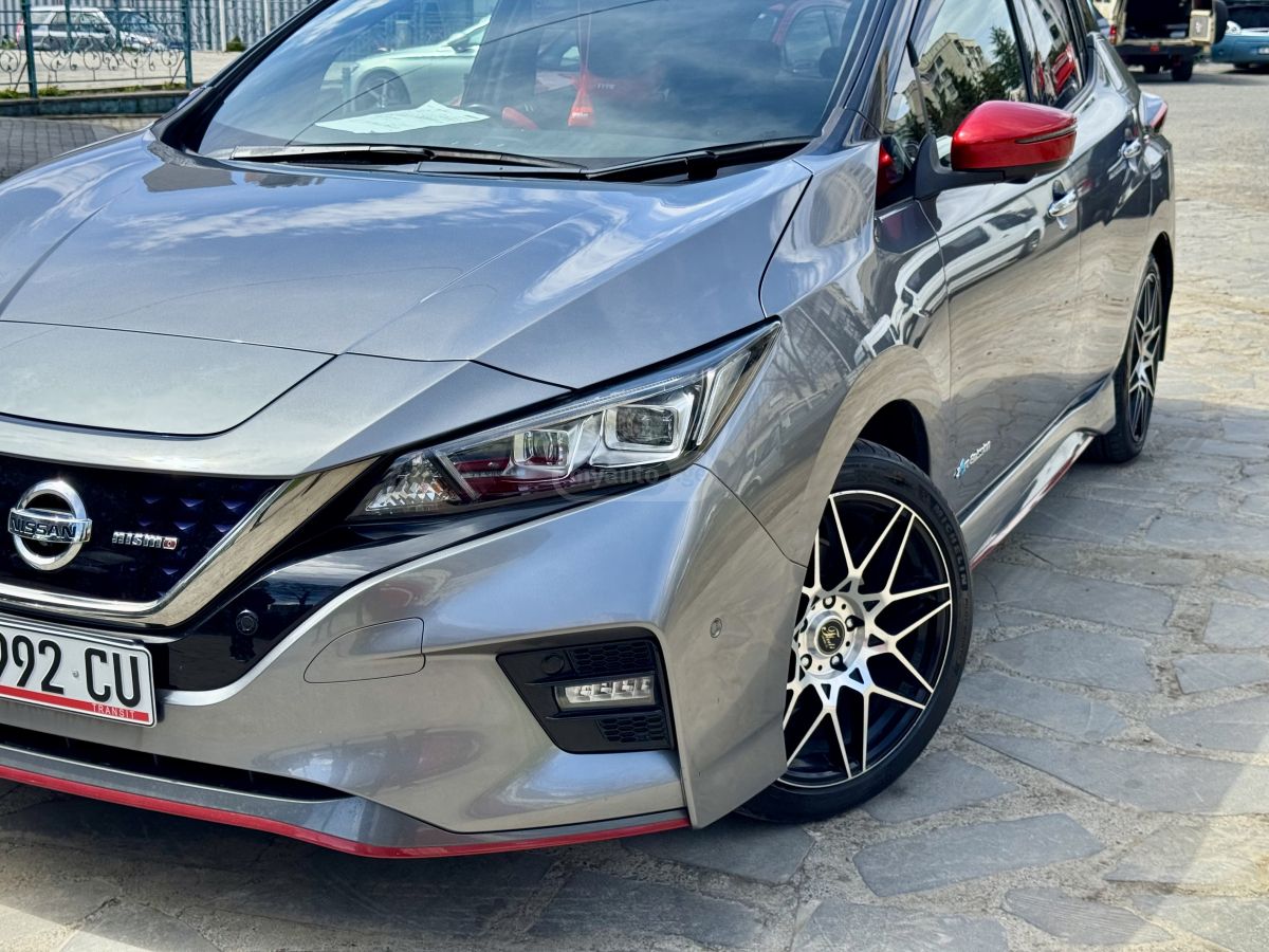 Nissan Leaf - фото 2