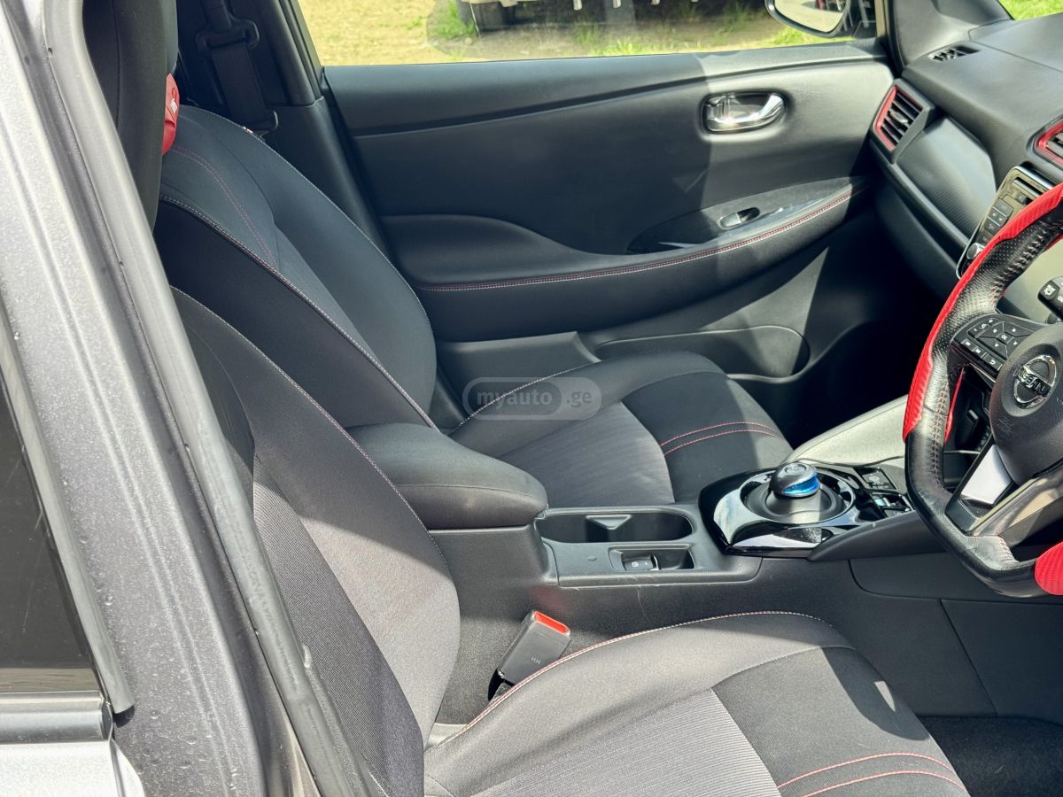 Nissan Leaf - фото 8