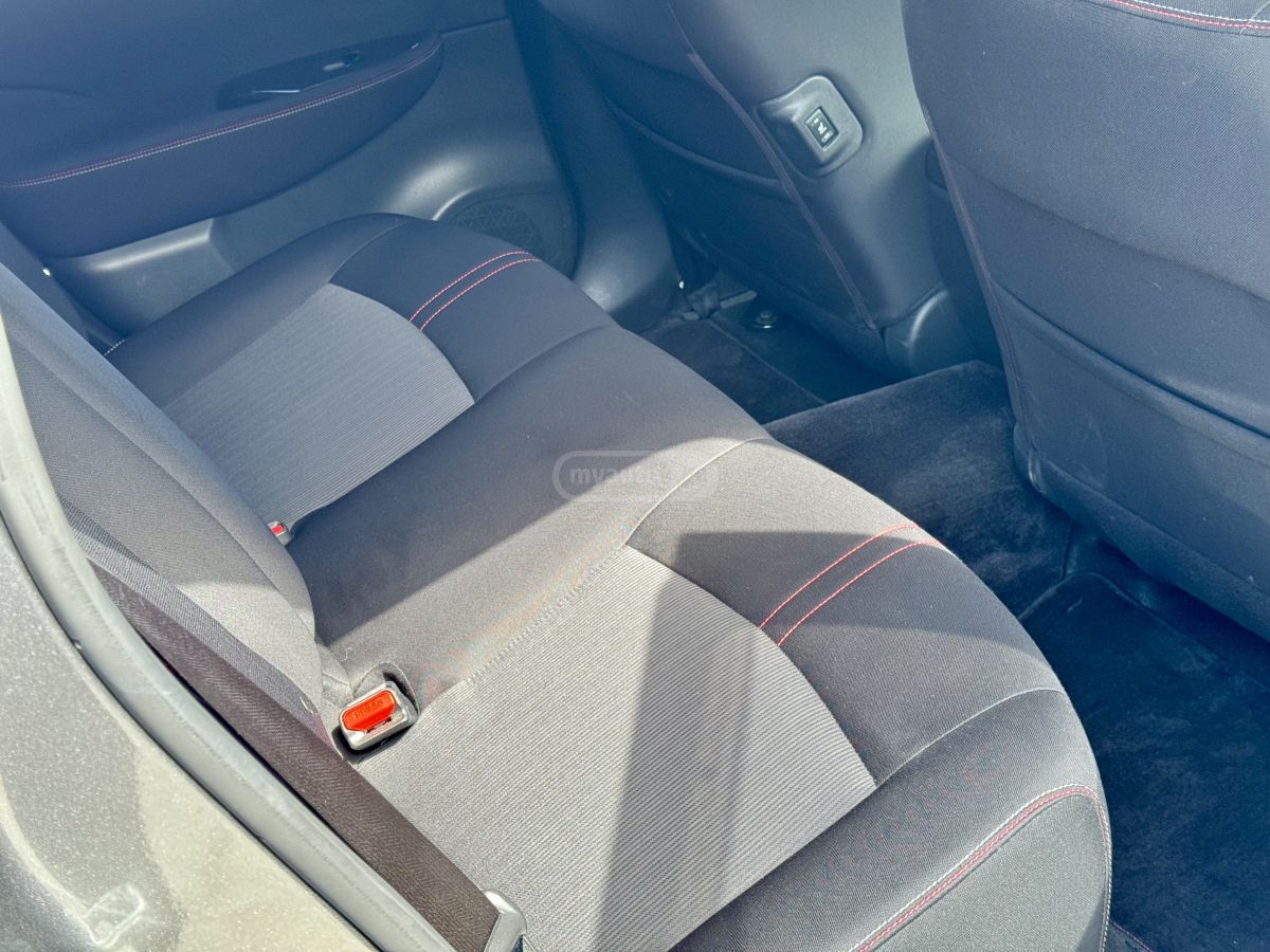 Nissan Leaf - фото 9