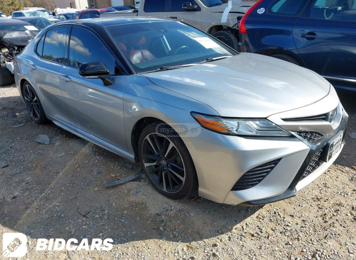 Toyota Camry - фото 10