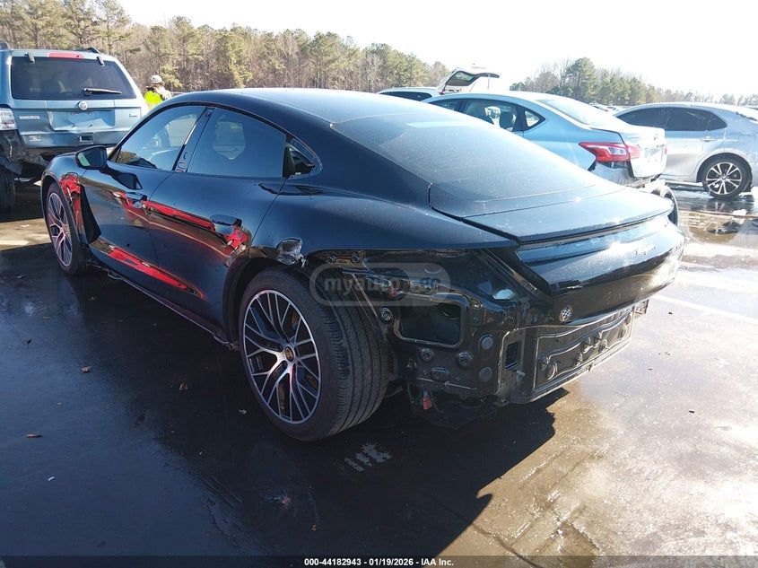 Porsche Taycan 4 S - фото 2