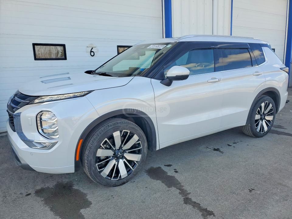 Mitsubishi Outlander 2025 — миниатюра 1