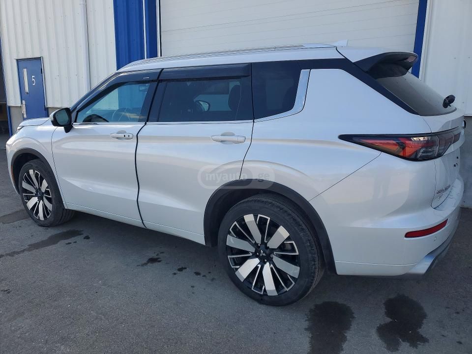 Mitsubishi Outlander 2025 — миниатюра 2