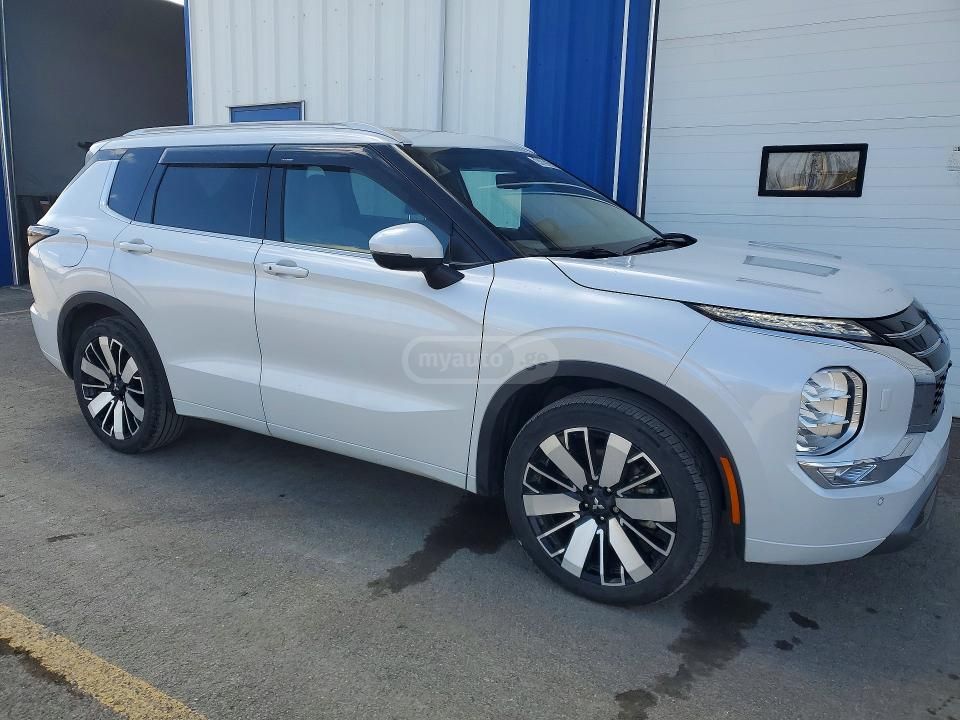 Mitsubishi Outlander 2025 — миниатюра 4