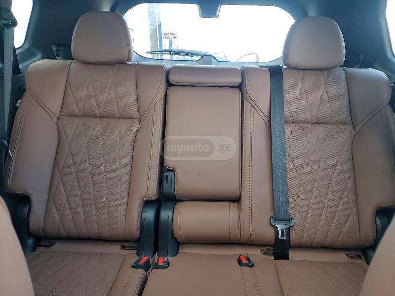 Mitsubishi Outlander 2025 — миниатюра 9