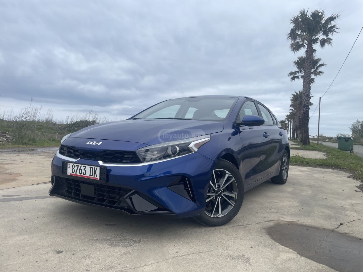 Kia Forte - фото 1