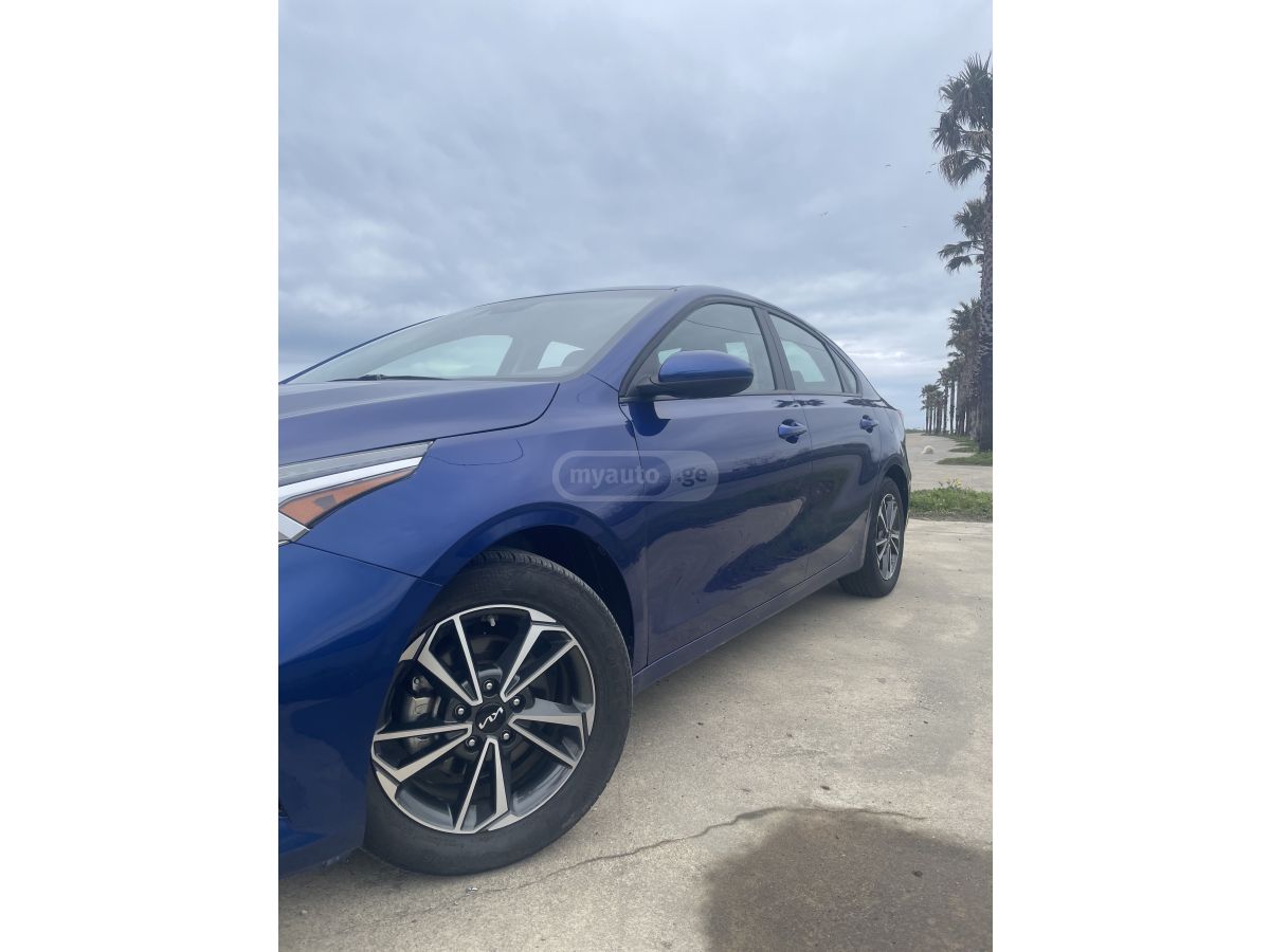 Kia Forte - фото 10