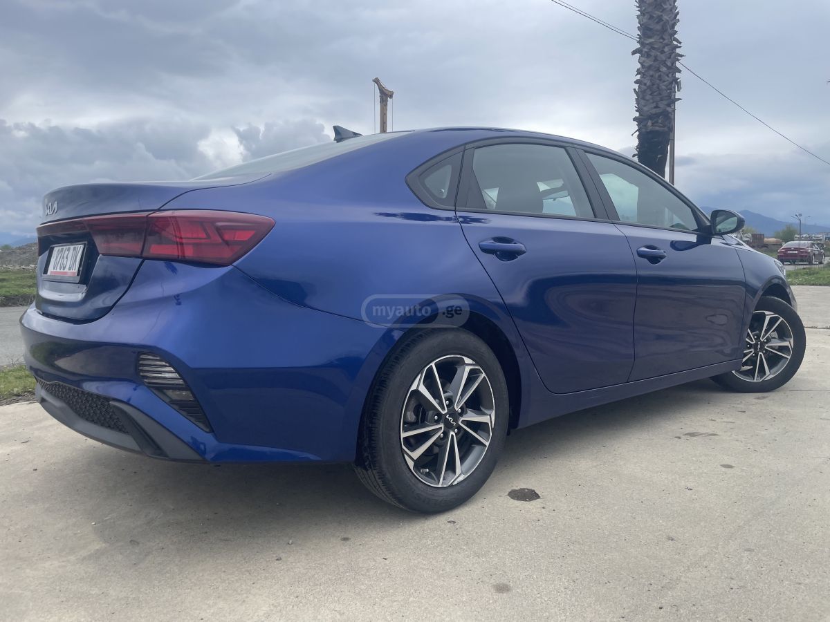 Kia Forte - фото 11