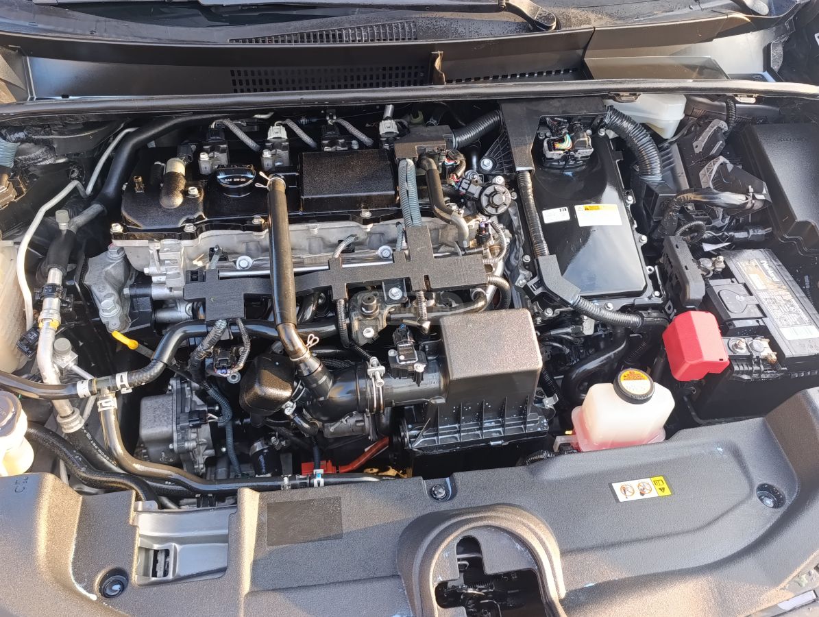 Toyota Prius - фото 5